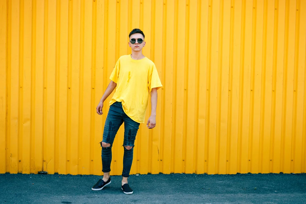 5 Inspirasi Mix & Match Style Pakaian Pria dan Brand Pilihan