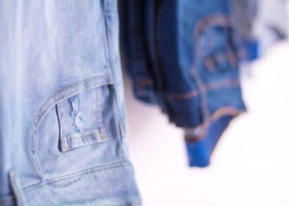 10 Merek Celana Jeans Termahal di Dunia, Harganya Sampai Miliaran!