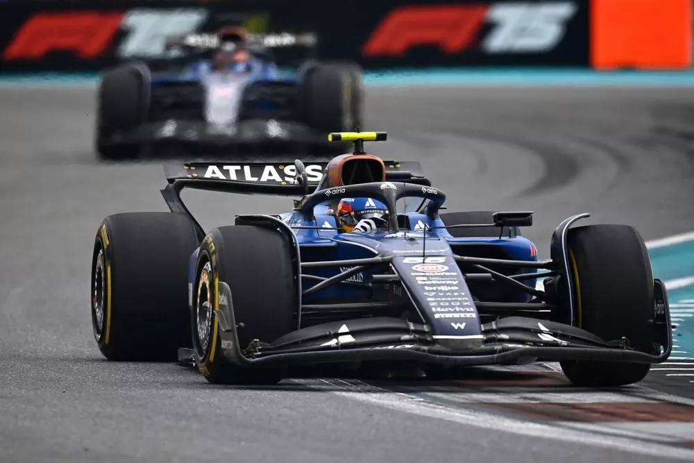 Titik Terang Kemarahan Sainz pada Williams di F1 GP Miami