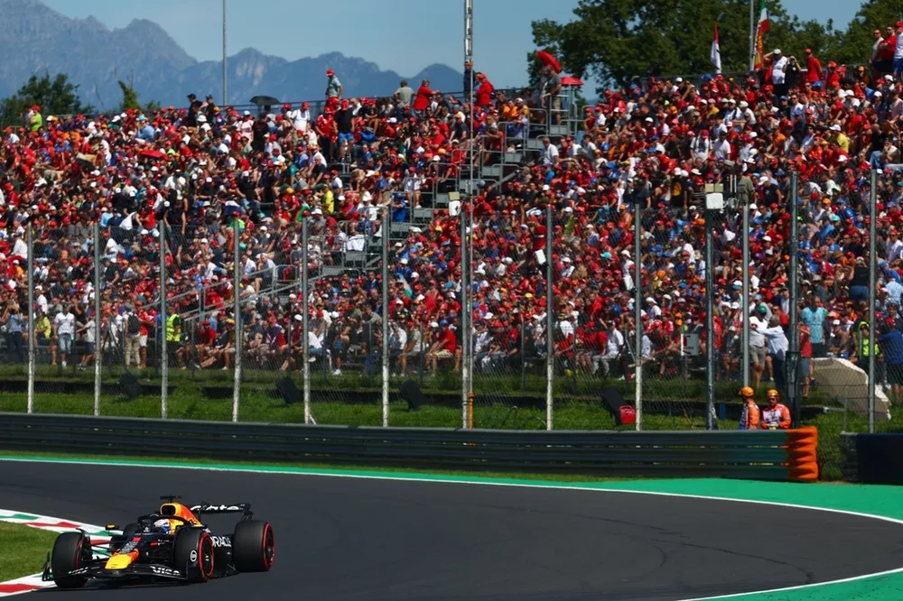 Kualifikasi F1 GP Italia: Verstappen Kalahkan Duo McLaren